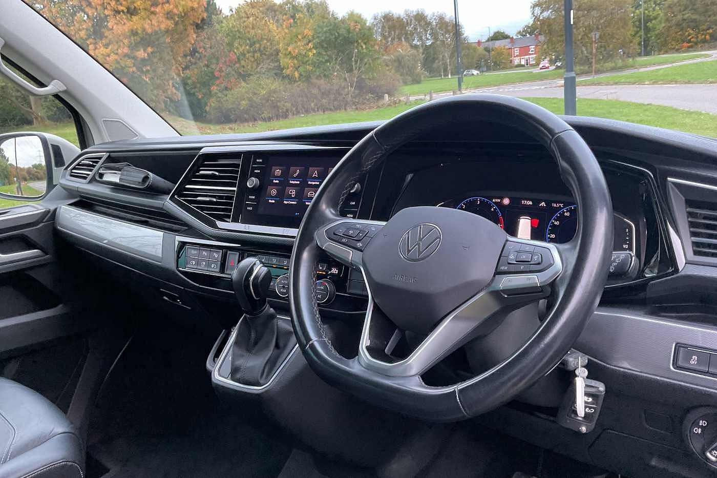 Used Volkswagen Caravelle 2022 for sale - 76123958: Photo 6