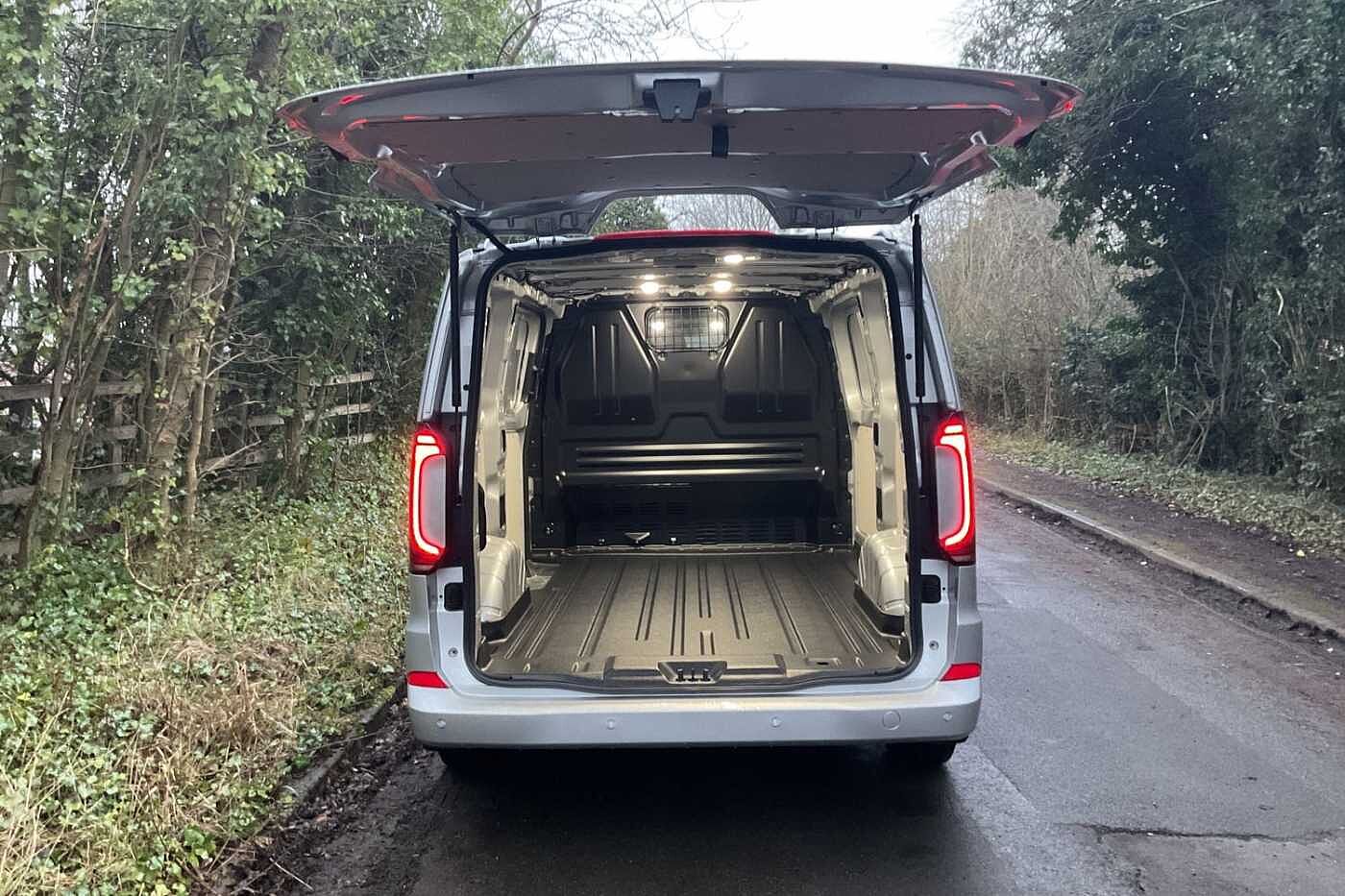 Used Volkswagen Transporter 2025 for sale - 77124688: Photo 11