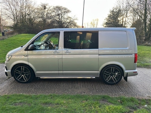 Used Volkswagen Transporter 2018 for sale - 77498112: Photo 5