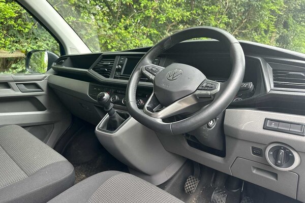 Used Volkswagen Transporter 2024 for sale - 74312563: Photo 6