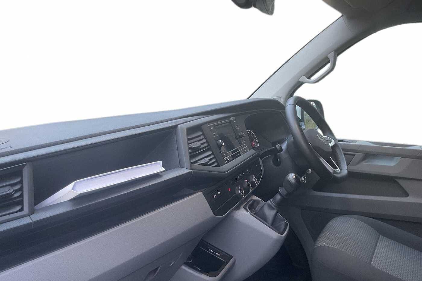 Used Volkswagen Transporter 2024 for sale - 76837731: Photo 2