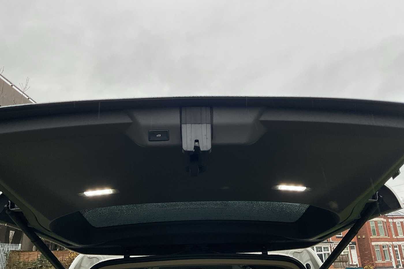 Used Volkswagen Multivan 2025 for sale - 76888367: Photo 10