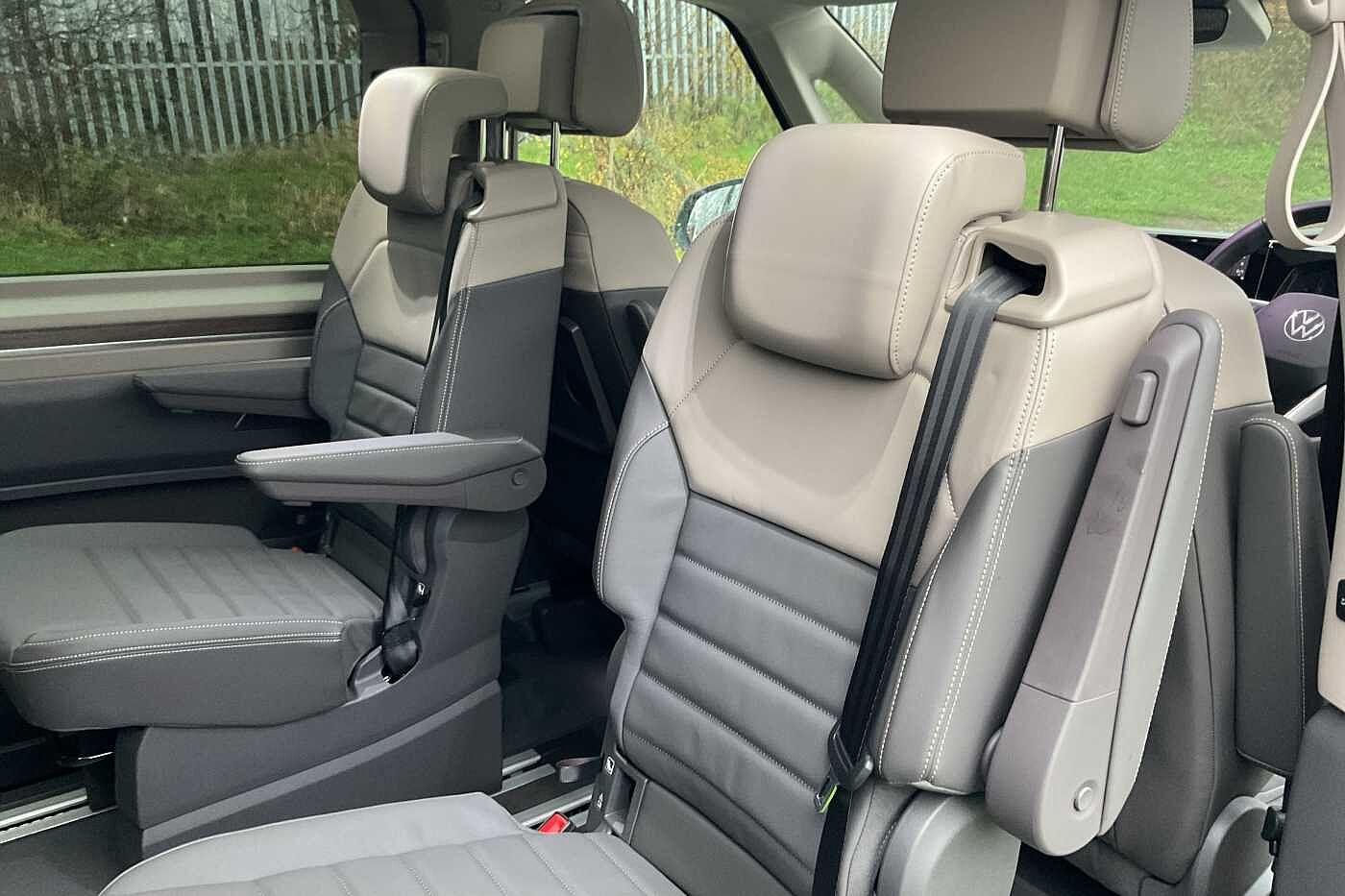 Used Volkswagen Multivan 2025 for sale - 76888367: Photo 15