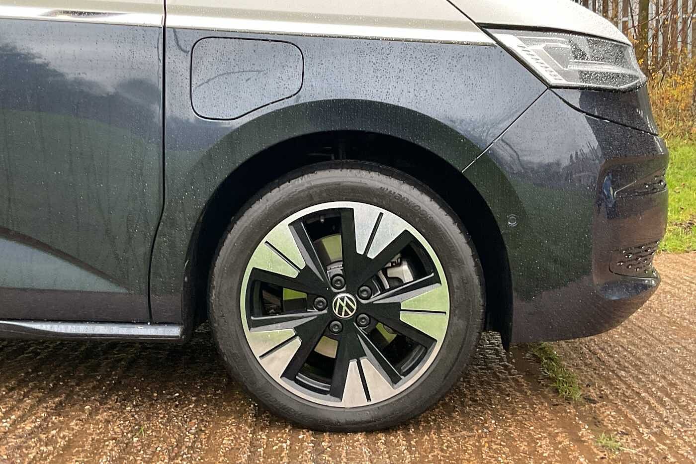 Used Volkswagen Multivan 2025 for sale - 76888367: Photo 5