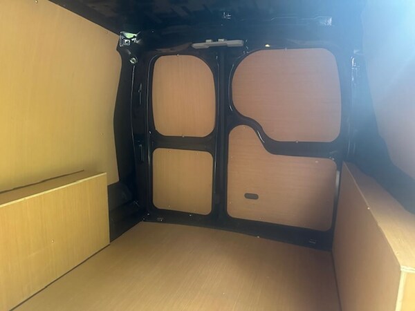 Used Volkswagen Caddy Maxi 2025 for sale - 75979537: Photo 13