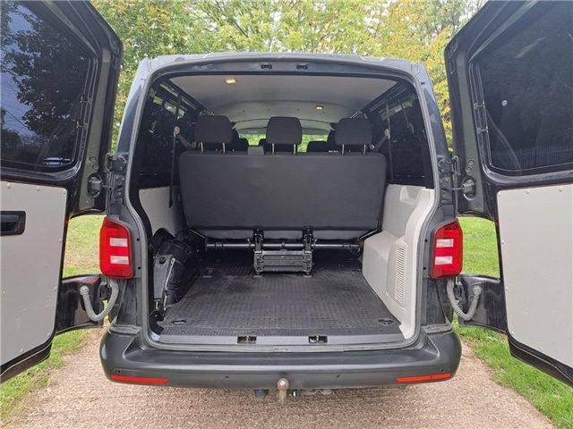 Used Volkswagen Transporter 2017 for sale - 76937246: Photo 2