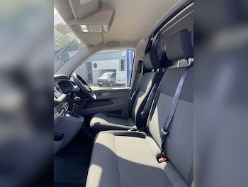 Used Volkswagen Transporter 2024 for sale - 75142500: Photo