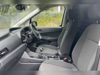 Used Volkswagen Caddy Maxi 2025 for sale - 75979531: Photo 2