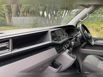 Used Volkswagen Transporter 2024 for sale - 75450885: Photo