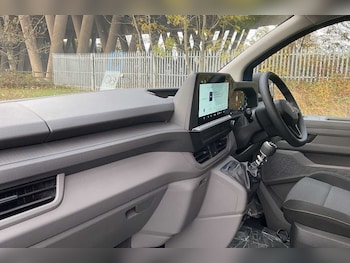 Used Volkswagen Transporter 2025 for sale - 76458605: Photo