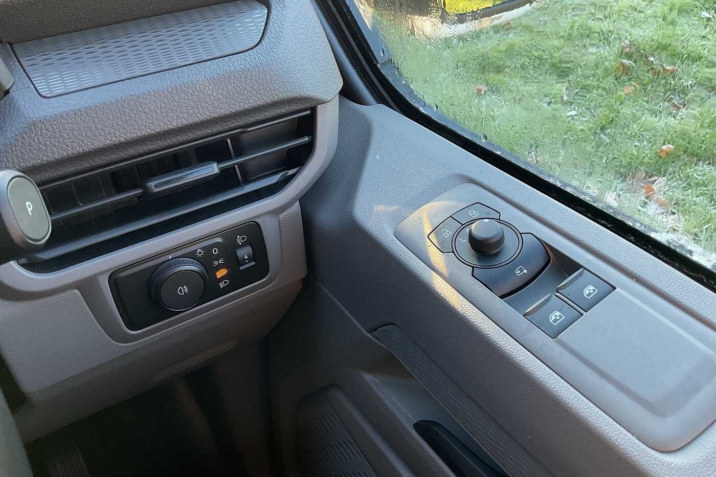 Used Volkswagen Transporter 2025 for sale - 76625044: Photo 9