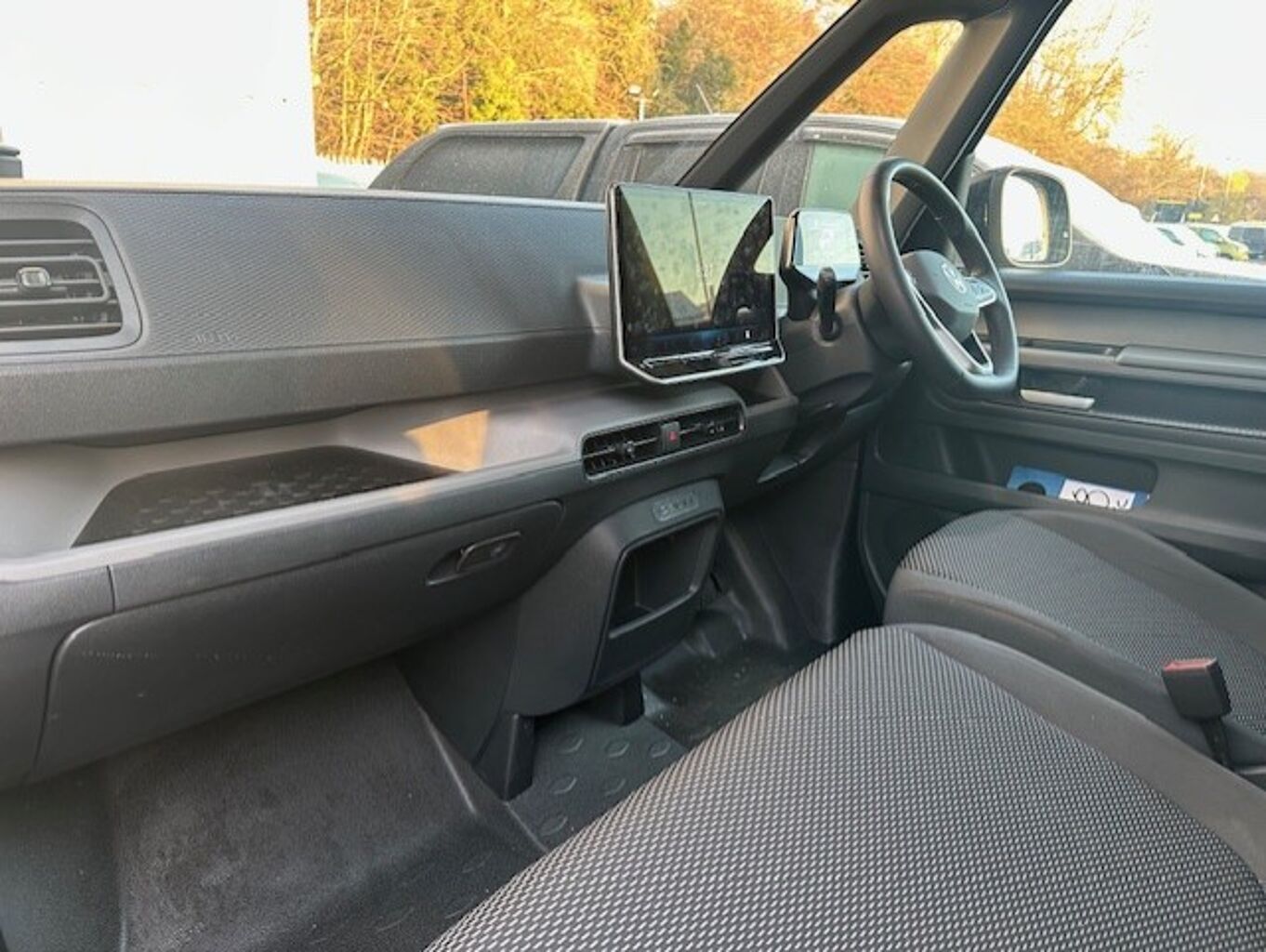 Used Volkswagen ID.Buzz 2025 for sale - 77218209: Photo 2