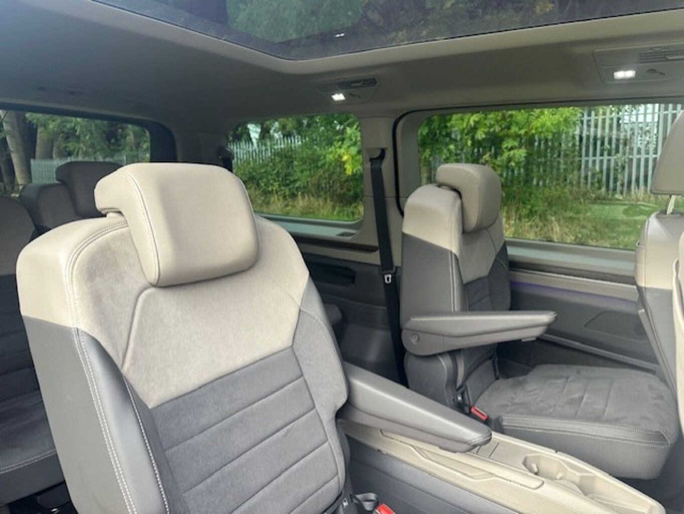 Used Volkswagen Multivan 2024 for sale - 75979517: Photo 8