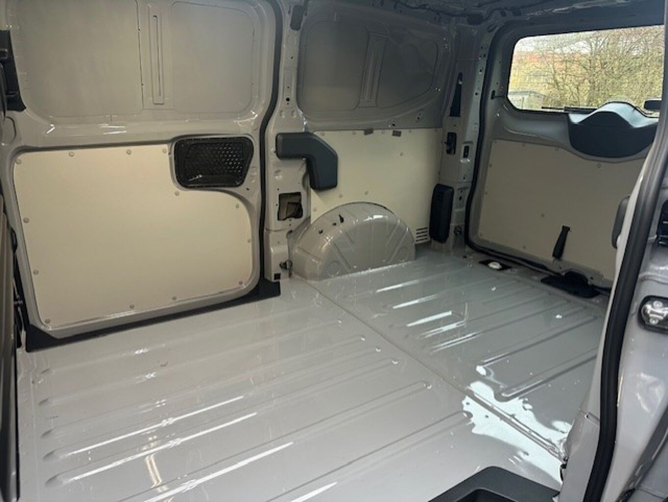 Used Volkswagen Transporter 2025 for sale - 76625039: Photo 10