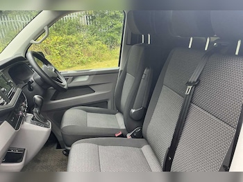 Used Volkswagen Transporter 2024 for sale - 75142450: Photo