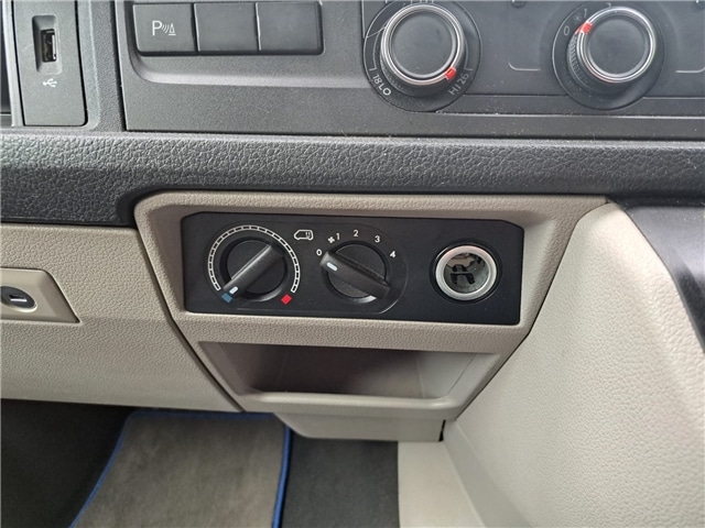 Used Volkswagen Transporter 2017 for sale - 76338445: Photo 15