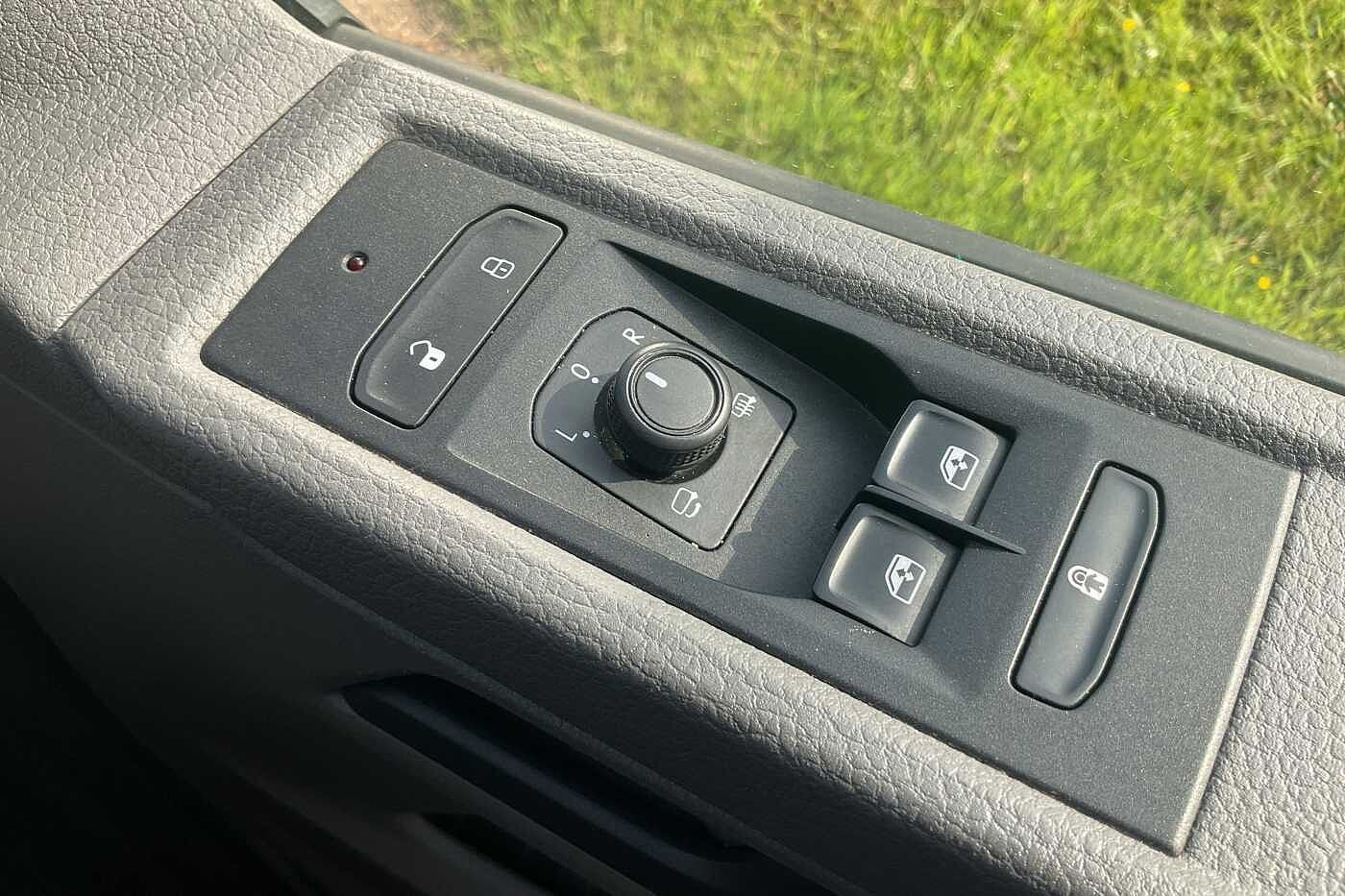 Used Volkswagen Transporter 2024 for sale - 77840962: Photo 16