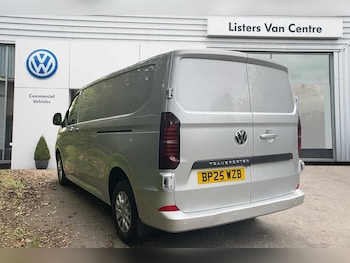 Used Volkswagen Transporter 2025 for sale - 76202351: Photo 3