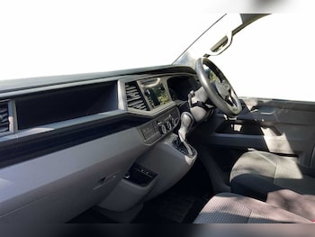 Used Volkswagen Transporter 2024 for sale - 78363792: Photo