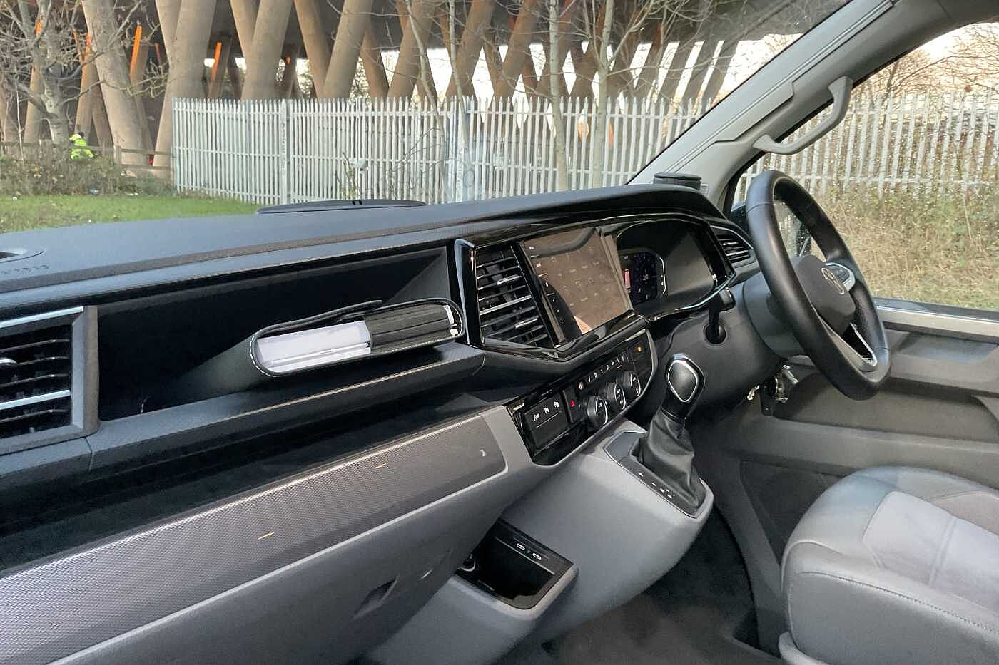 Used Volkswagen California 2022 for sale - 76635337: Photo 2