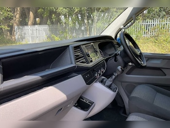 Used Volkswagen Transporter 2024 for sale - 75553907: Photo