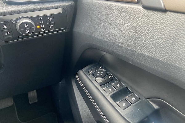Used Volkswagen Amarok 2024 for sale - 71765997: Photo 9