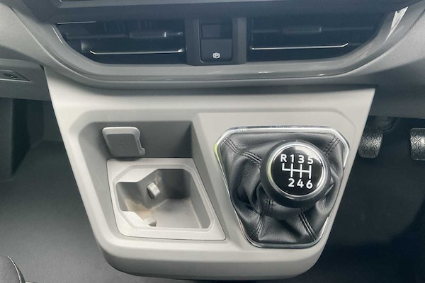Used Volkswagen Transporter 2025 for sale - 76123936: Photo 13