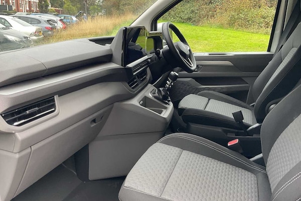 Used Volkswagen Transporter 2025 for sale - 76123936: Photo 2
