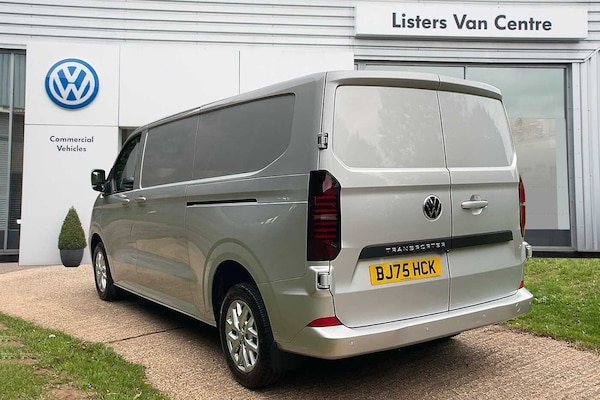 Used Volkswagen Transporter 2025 for sale - 76123936: Photo 3