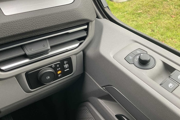 Used Volkswagen Transporter 2025 for sale - 76123936: Photo 9