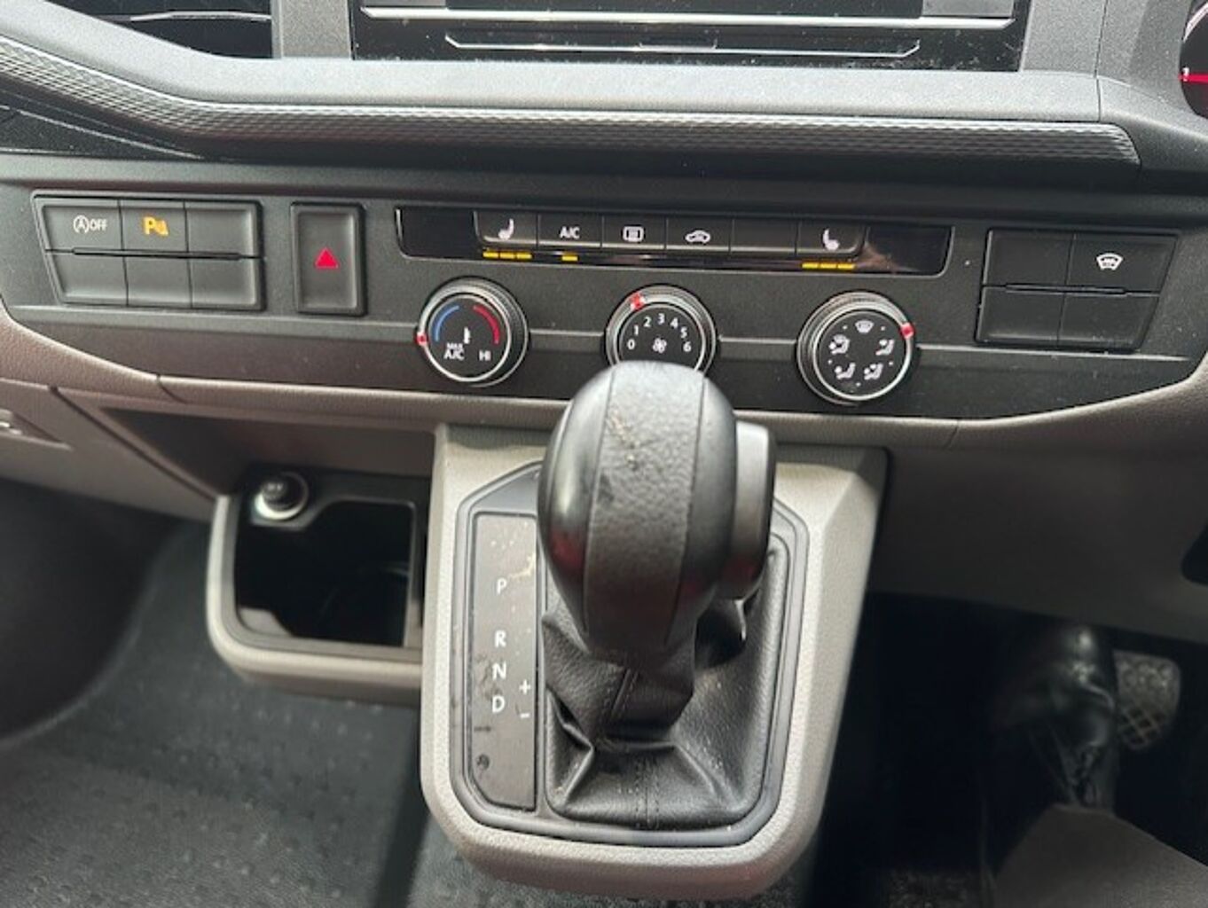 Used Volkswagen Transporter 2023 for sale - 76350512: Photo 15