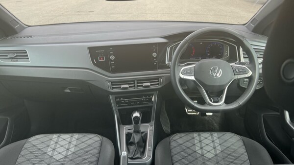 Used Volkswagen Polo 2024 for sale - 76154760: Photo 12