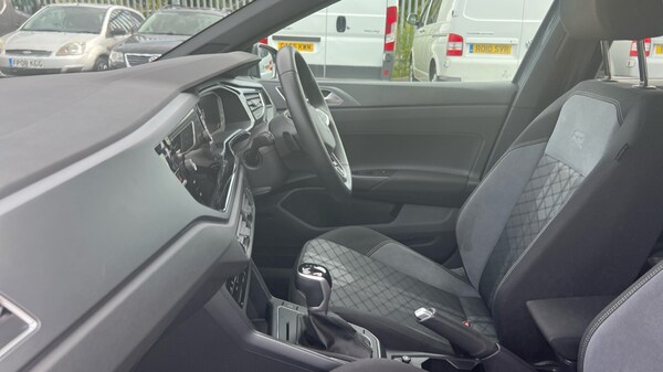 Used Volkswagen Polo 2024 for sale - 76154760: Photo 28