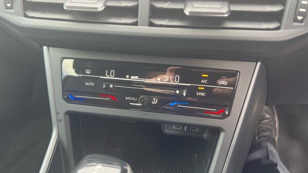 Used Volkswagen Polo 2024 for sale - 76154760: Photo 34