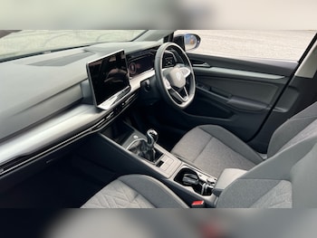 Used Volkswagen Golf 2024 for sale - 75829197: Photo