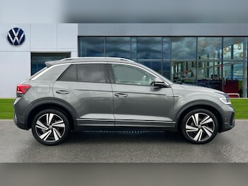 Used Volkswagen T-Roc 2023 for sale - 76410670: Photo