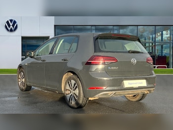 Used Volkswagen Golf 2020 for sale - 76609577: Photo