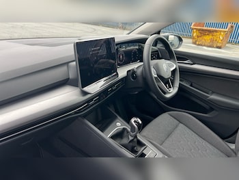 Used Volkswagen Golf 2025 for sale - 75558763: Photo