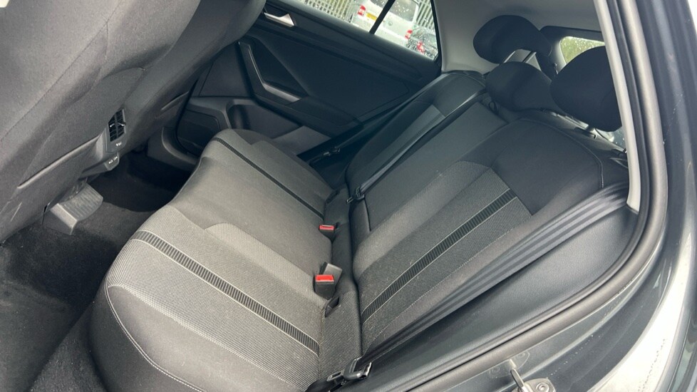 Used Volkswagen T-Roc 2025 for sale - 76273058: Photo 15