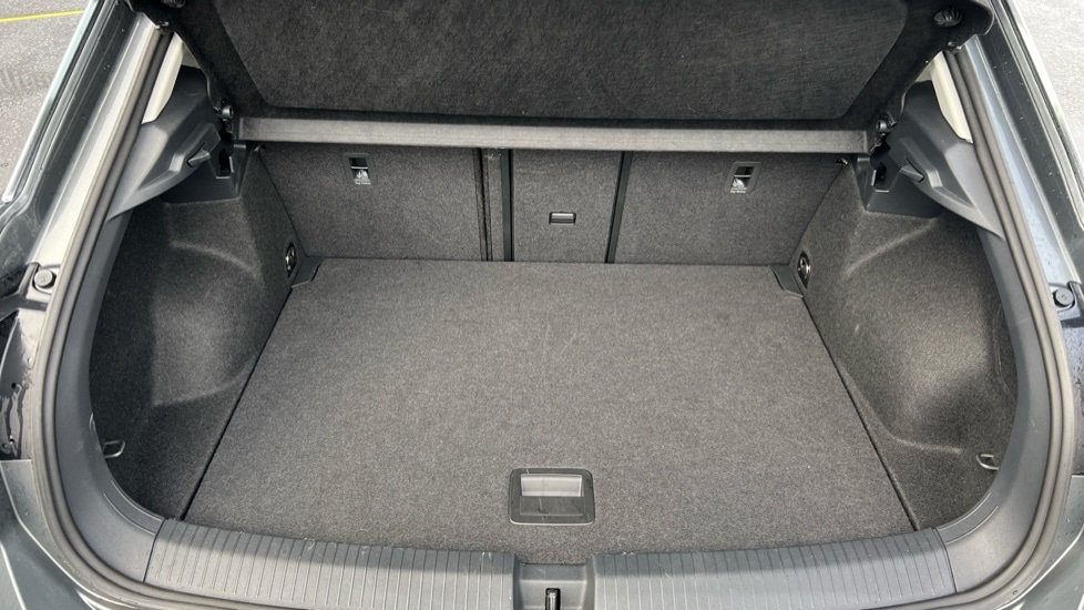 Used Volkswagen T-Roc 2025 for sale - 76273058: Photo 16