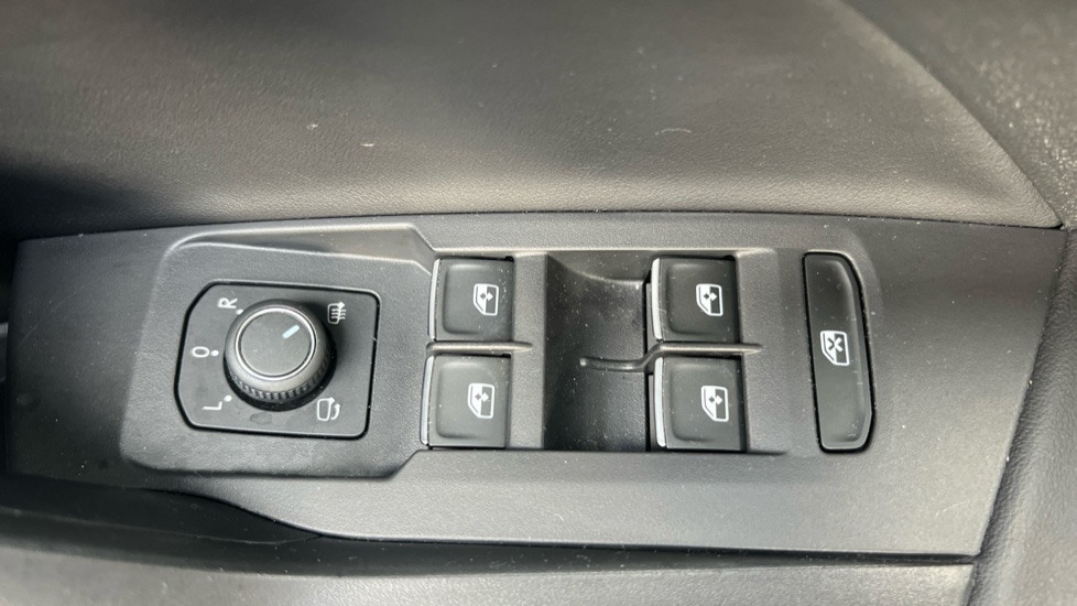 Used Volkswagen T-Cross 2024 for sale - 76749971: Photo 50