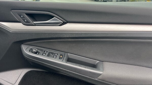 Used Volkswagen Golf 2020 for sale - 76007651: Photo 37