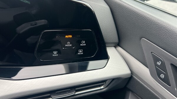 Used Volkswagen Golf 2020 for sale - 76007651: Photo 60