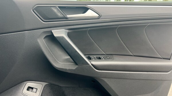 Used Volkswagen Tiguan 2020 for sale - 76062334: Photo 37