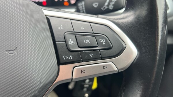 Used Volkswagen T-Roc 2022 for sale - 76007731: Photo 30