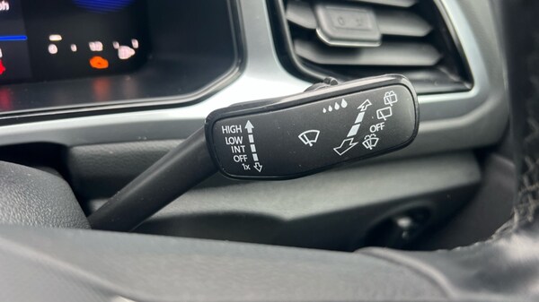 Used Volkswagen T-Roc 2022 for sale - 76007731: Photo 32