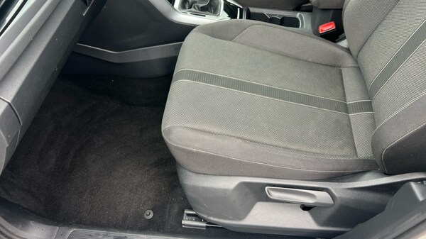 Used Volkswagen T-Roc 2022 for sale - 76007731: Photo 39