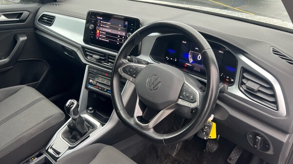 Used Volkswagen T-Roc 2022 for sale - 76007731: Photo 6