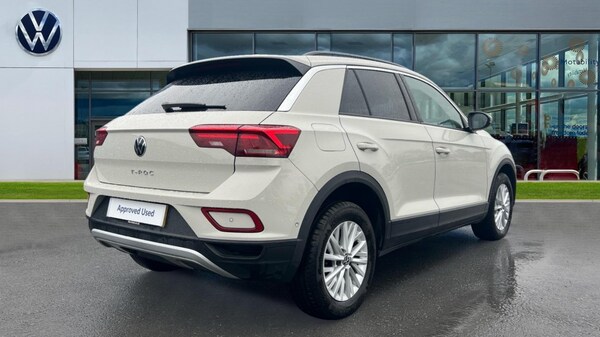 Used Volkswagen T-Roc 2022 for sale - 76007731: Photo 8