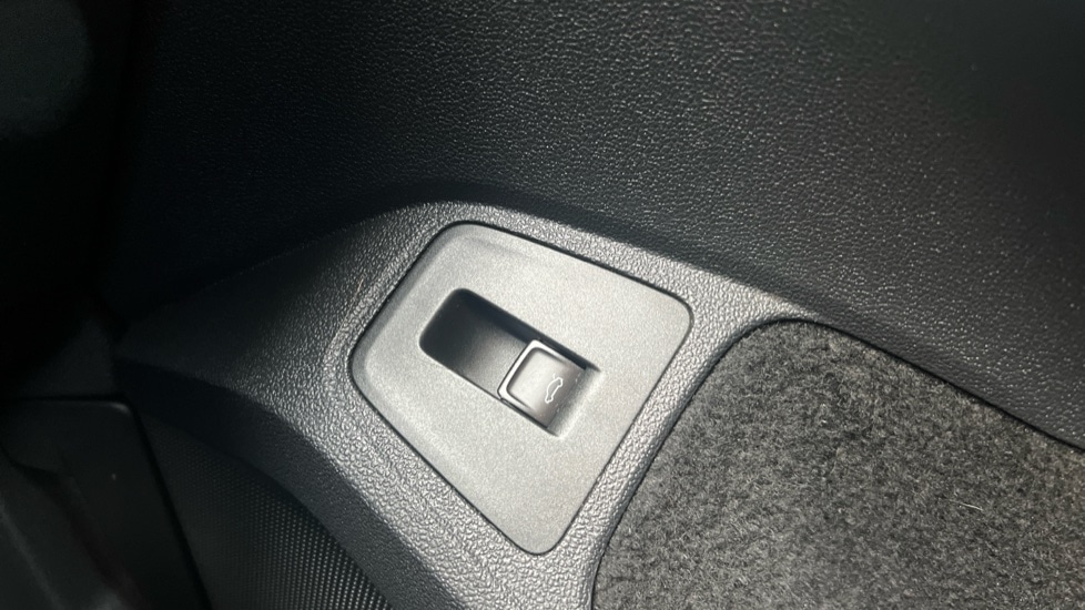 Used Volkswagen Tiguan 2022 for sale - 75967065: Photo 63